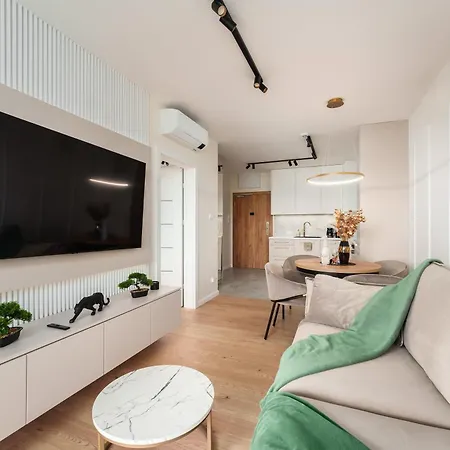 Delux Kasprowicza 20c Prywatny Parking Basen Sauna Oraz Silownia W Cenie Apartamento Kołobrzeg