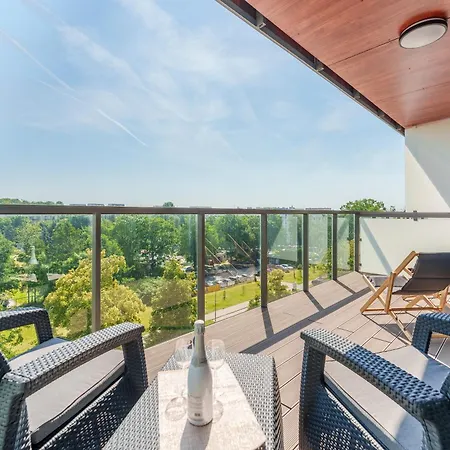 Apartman Delux Kasprowicza 20c Prywatny Parking Basen Sauna Oraz Silownia W Cenie Kołobrzeg